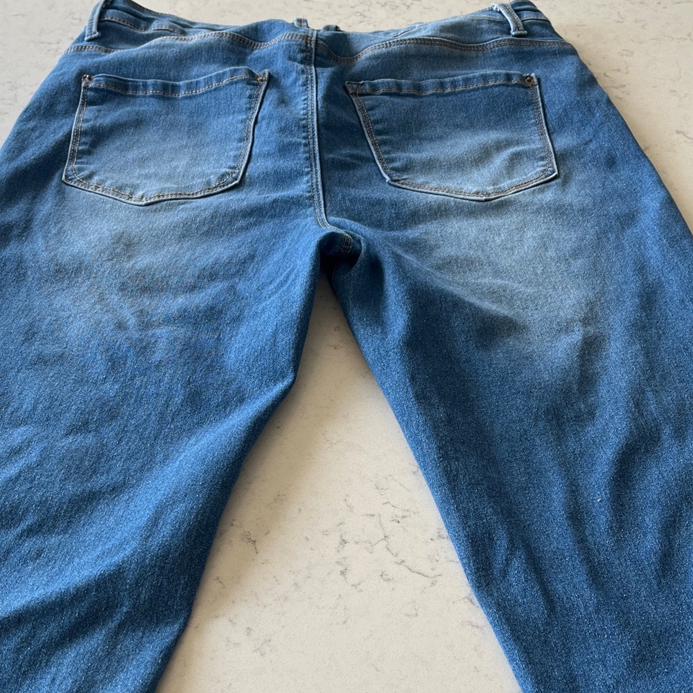 Curve Appeal Pair of Light & Medium Wash Blue Denim Jeans size 14 - Picture 6 of 14